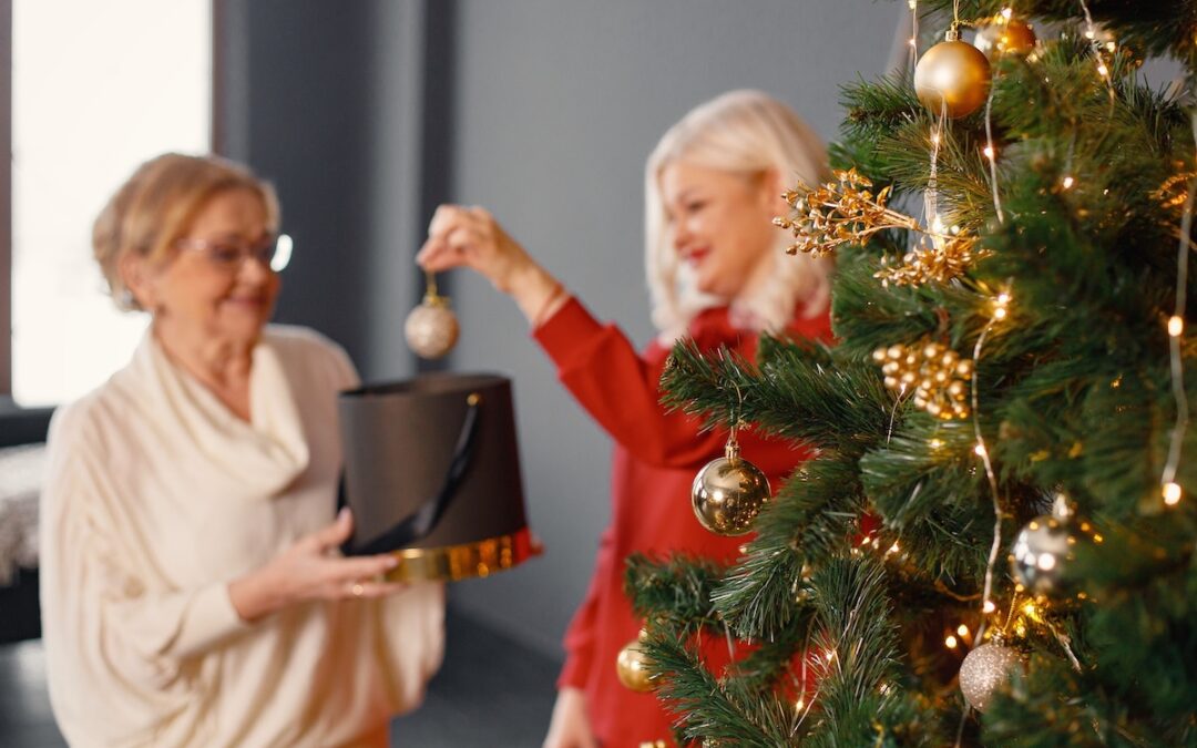 Making Spirits Bright & Senior Living Apartments Feel Like Home